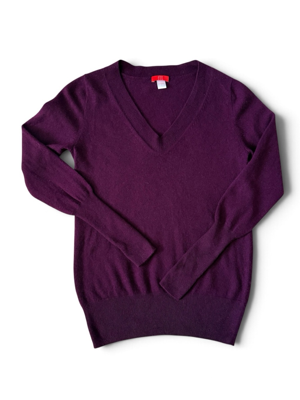 Jennie Liu V-Neck Cashmere Sweater in Deep Burgundy Size Small